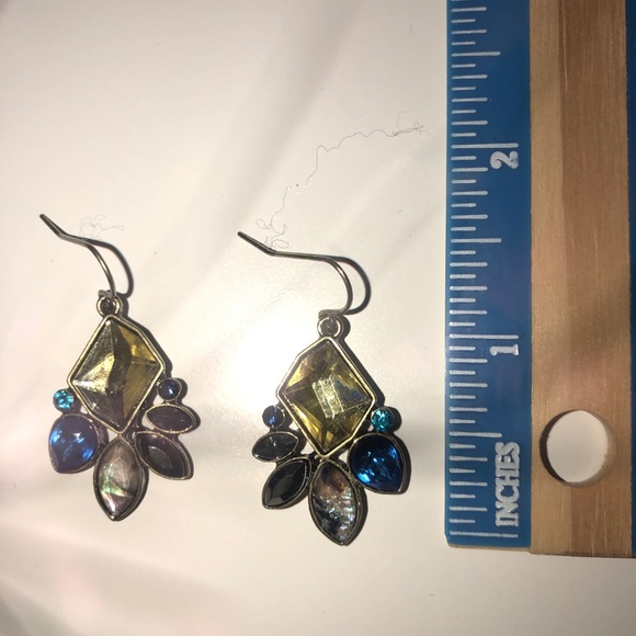Crystal drop pierced earrings - Picture 2 of 5